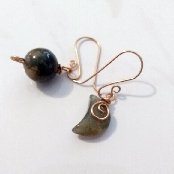 Asymmetrical India Agate Moon Earrings! Wire Wrapped! Feminine! Alluring & Sexy! - Picture 5 of 11